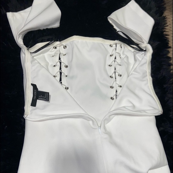 Strappy Lace Dress - Picture 3 of 3